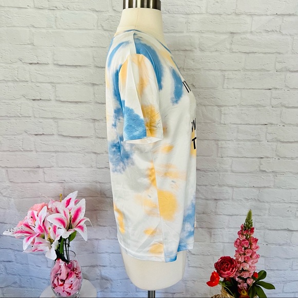 🇺🇦 Stand With Ukraine Tee 🇺🇦 - Picture 7 of 10